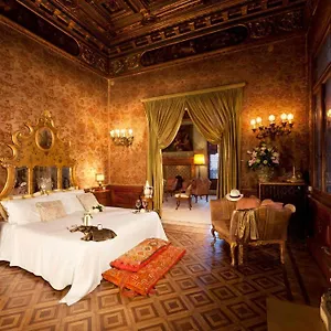 Palazzetto Pisani Grand Canal 4*, Venedig Italien